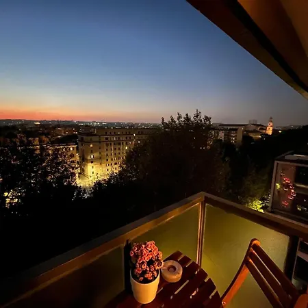 Stepahouse Zona San Paolo Elegante Bilocale A 2 Minuti Dalla Metro B Apartmán
