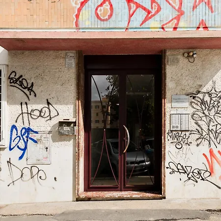 Stepahouse Zona San Paolo Elegante Bilocale A 2 Minuti Dalla Metro B 公寓 *
