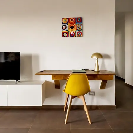 Stepahouse Zona San Paolo Elegante Bilocale A 2 Minuti Dalla Metro B Řím