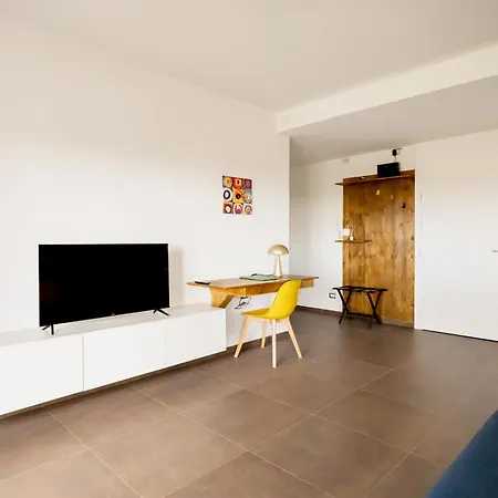Stepahouse Zona San Paolo Elegante Bilocale A 2 Minuti Dalla Metro B * Řím